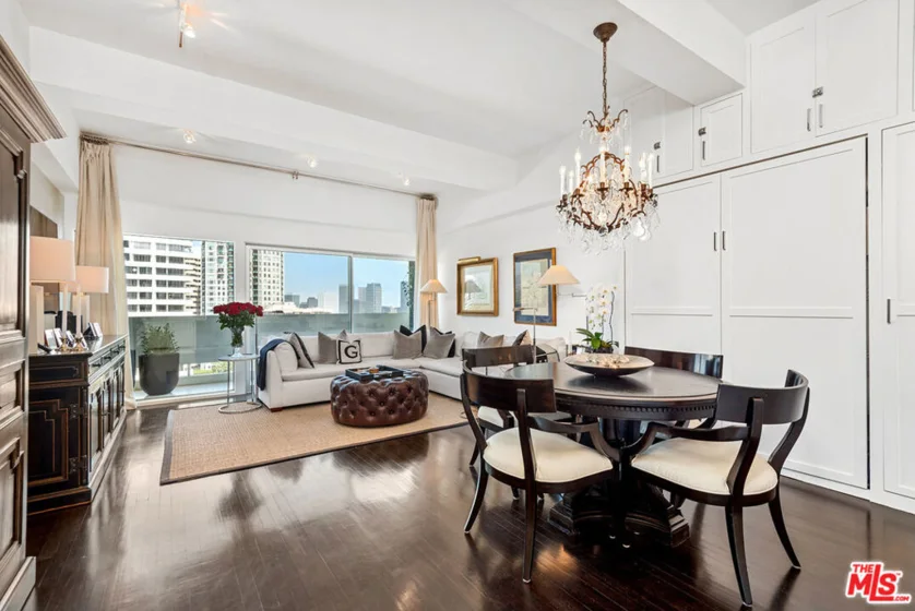 10701 Wilshire Boulevard #1202 photo 2