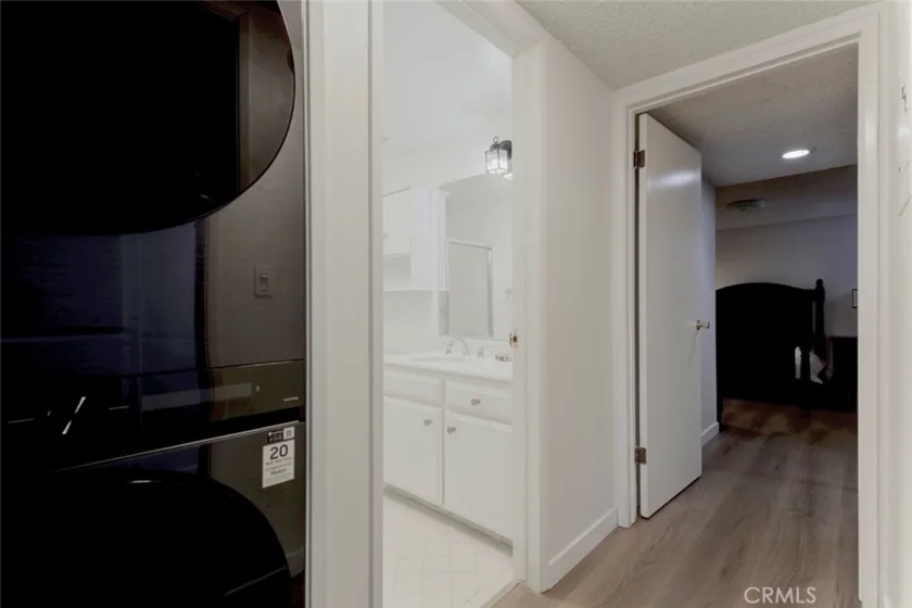 125 W Mountain Street #216 photo 17