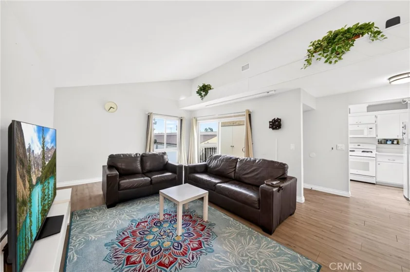 5475 Twin Lakes photo 4