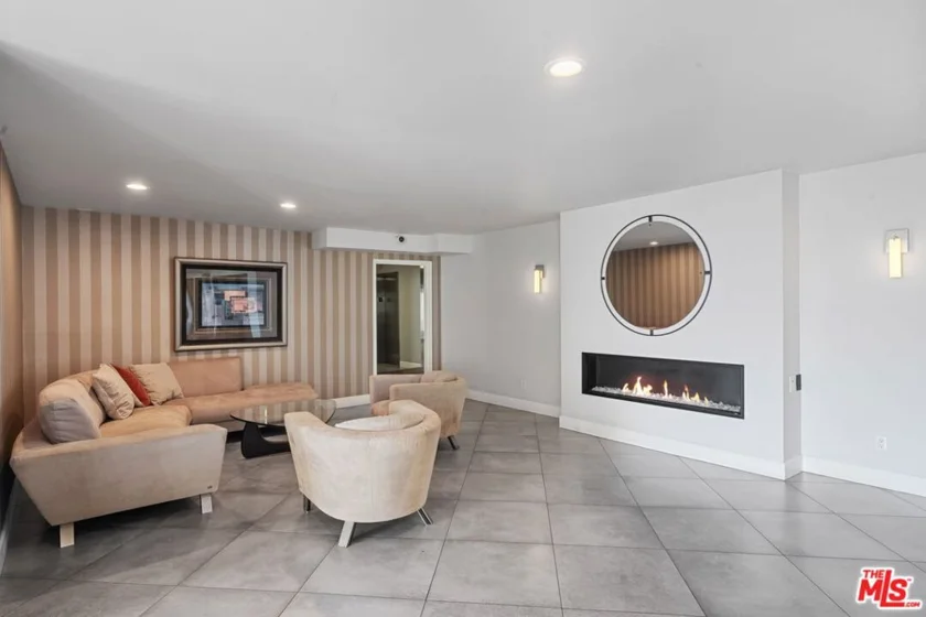 1230 Horn Avenue #200 photo 17