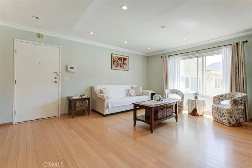 3220 Altura Avenue #217 photo 5