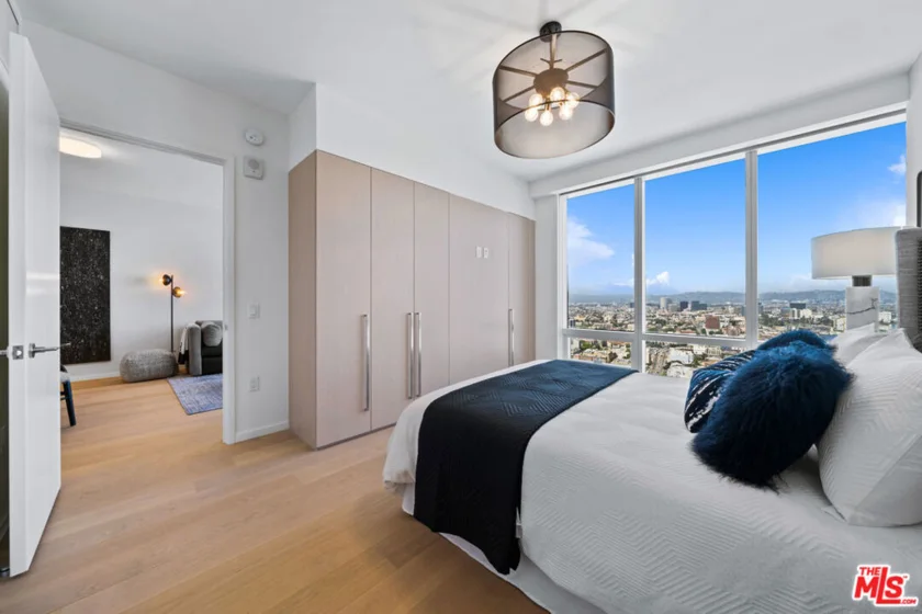 877 Francisco Street #2212 photo 9