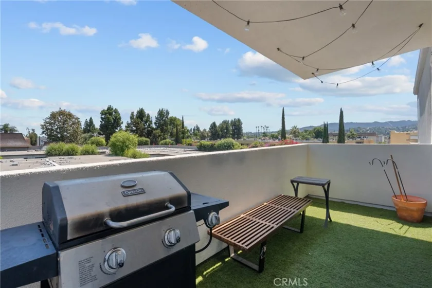 5454 Zelzah Avenue #309 photo 20