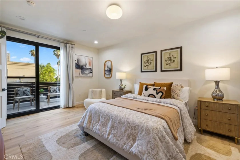 1649 N Lake Avenue #1 photo 38