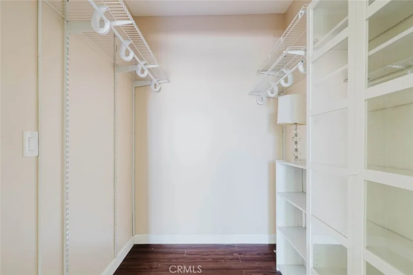 5333 Zelzah Avenue #203 photo 11