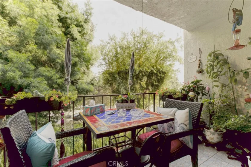 1401 Valley View #206 photo 20