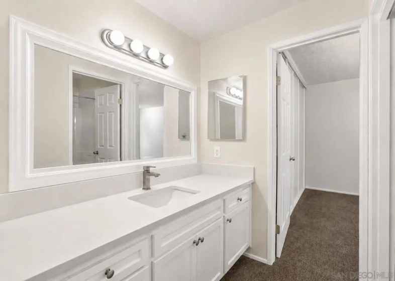 1235 Parker #3K photo 8