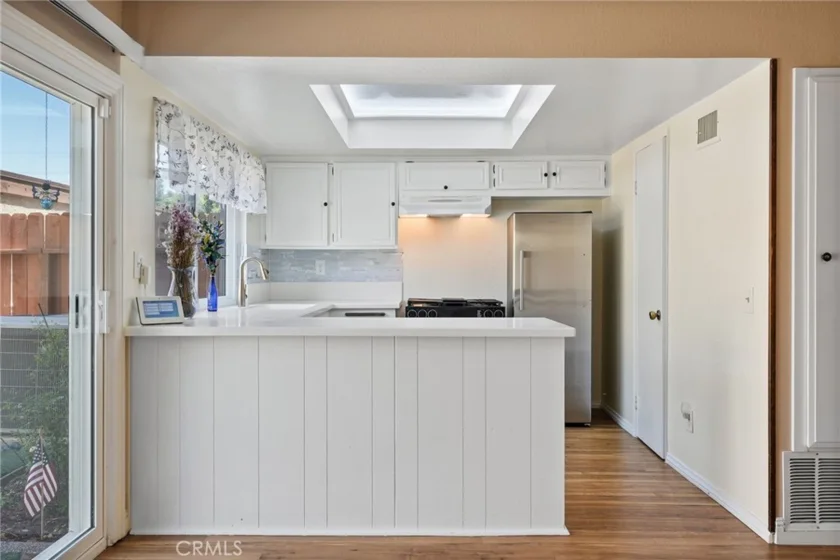 20119 Leadwell Street #3 photo 10