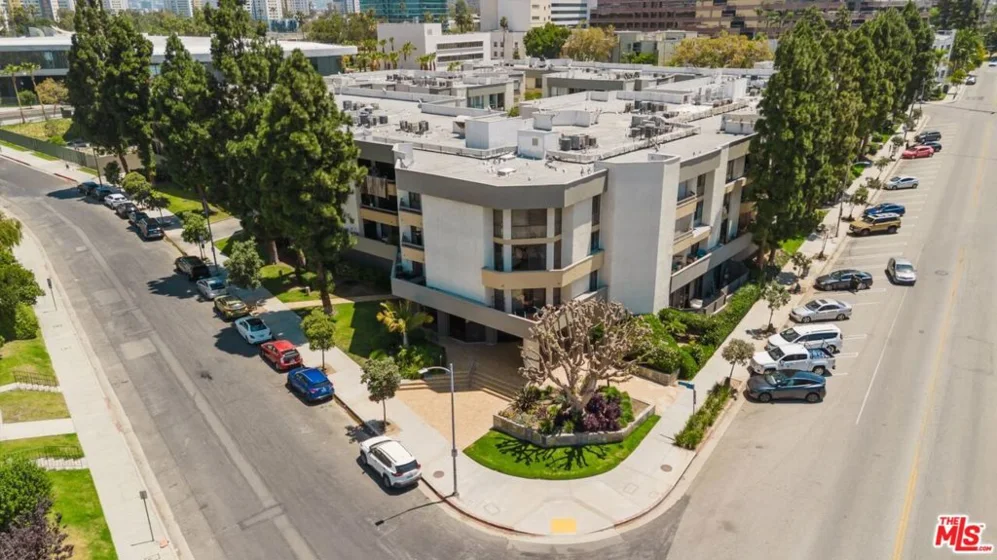 750 S Spaulding Avenue #214 photo 59