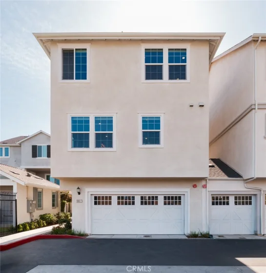 1090 N Anaheim Boulevard #2 photo 2