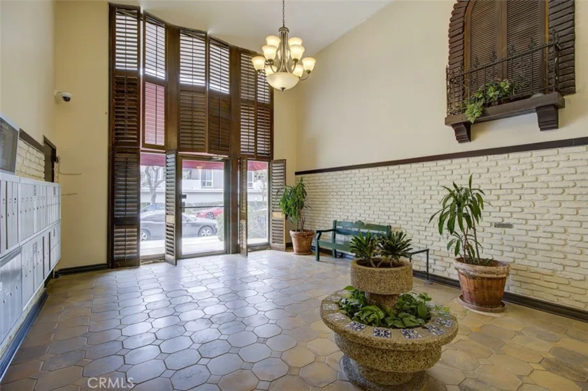 5454 Zelzah Avenue #215 photo 27