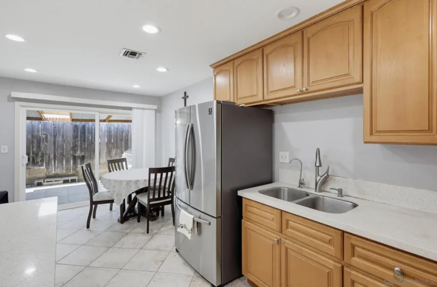 8035 Calle Fanita photo 11