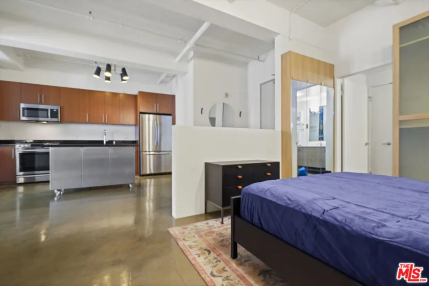 849 S Broadway #403 photo 12