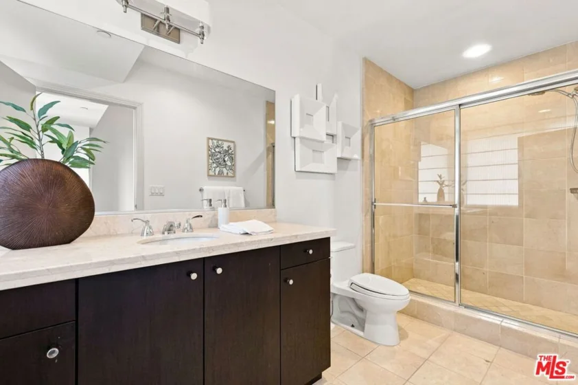 10800 Wilshire Boulevard #403 photo 42