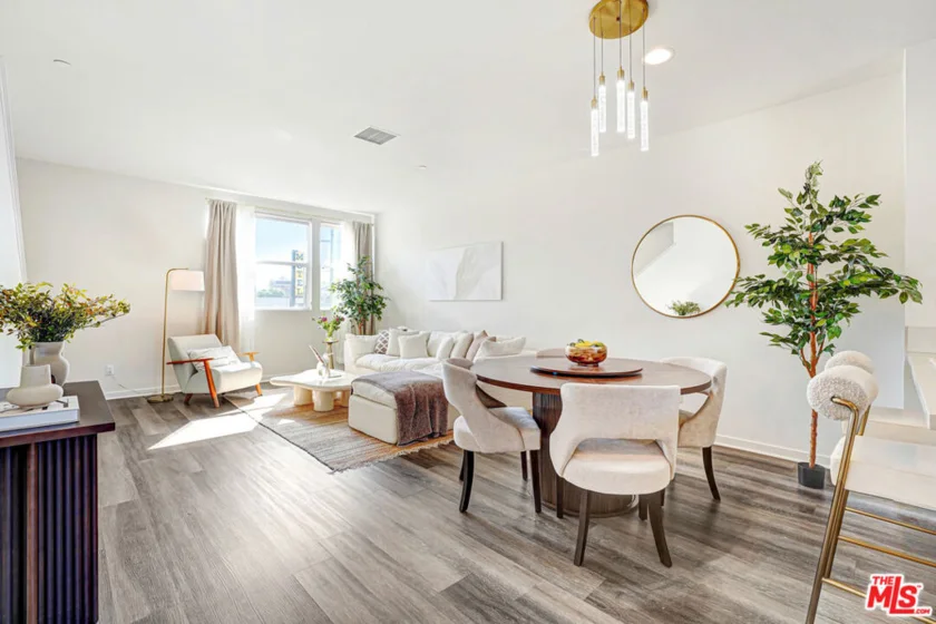 3945 Eagle Rock Boulevard #50 photo 2