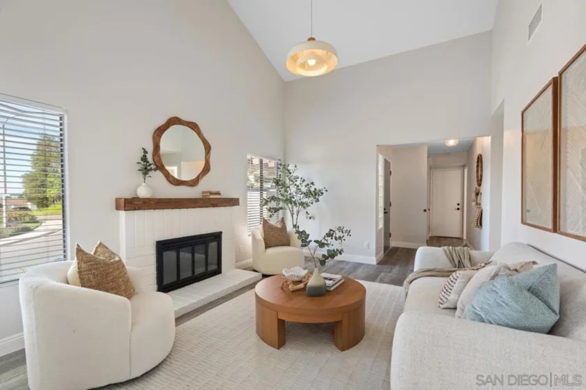 2053 Golden Circle Drive photo 26