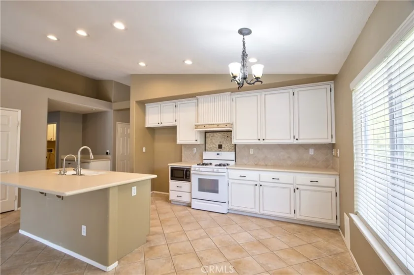 37418 Old Oak Terrace photo 9