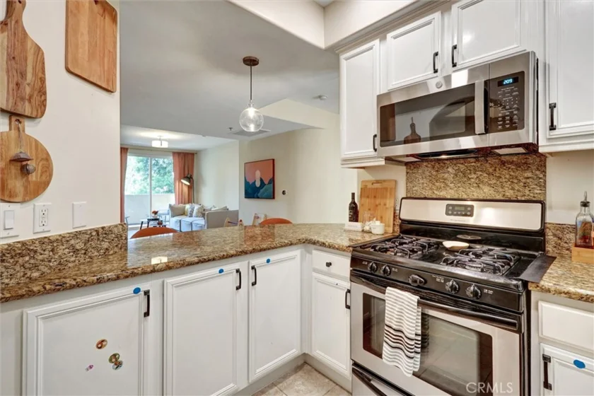 13935 Burbank Boulevard #105 photo 12