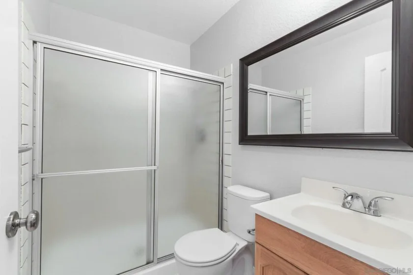 835 E Avenue #B photo 21