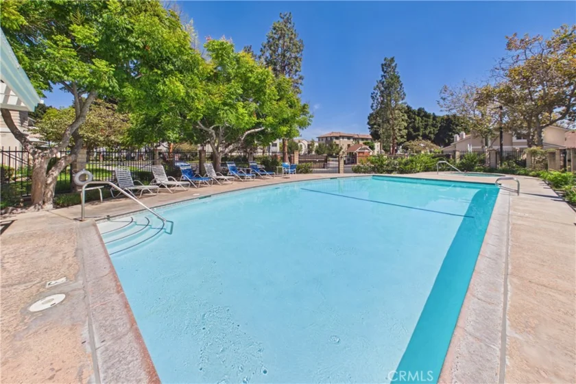 7735 Briarglen #D photo 23