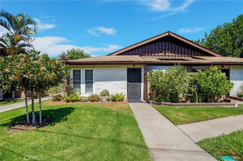 1800 E Heim Avenue #29 photo 1