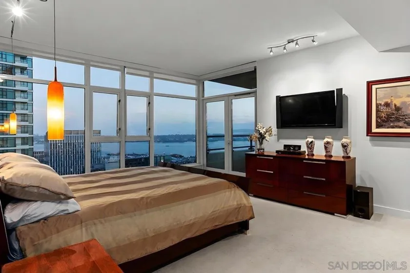 1205 Pacific Hwy #3101 photo 55