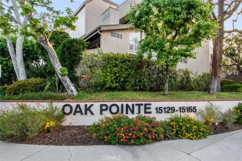 15133 Magnolia Boulevard #D photo 1