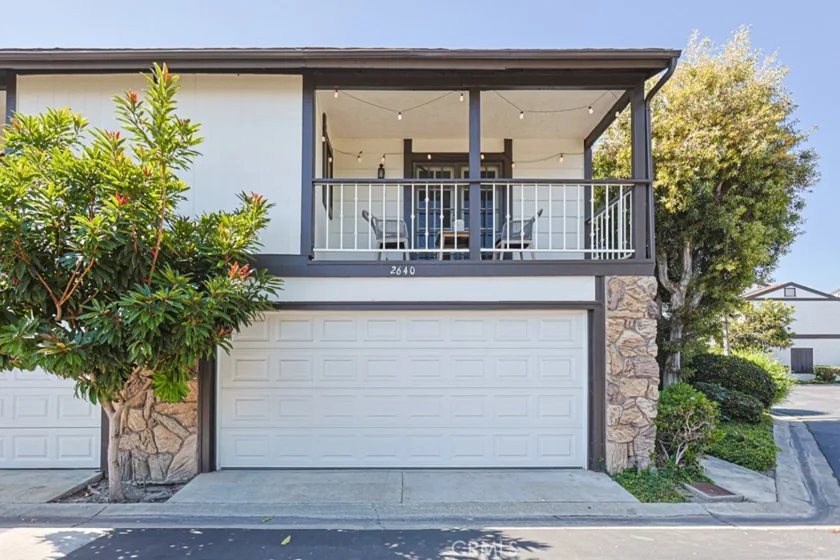 2640 W Meadowview photo 2