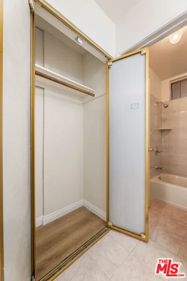 210 S La Fayette Park Place #314 photo 9