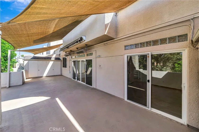 4477 Woodman Avenue #305 photo 28