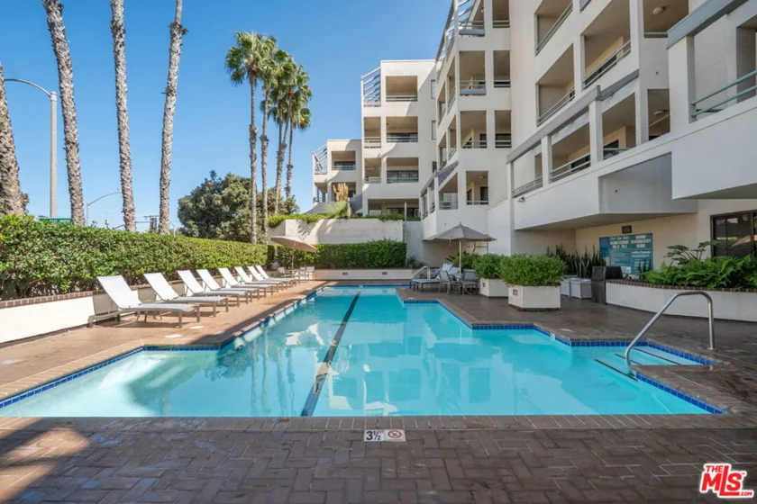 140 Ocean Park Boulevard #425 photo 36