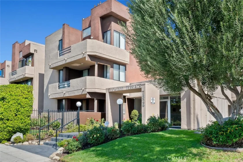 7826 Topanga Canyon Boulevard #309 photo 1