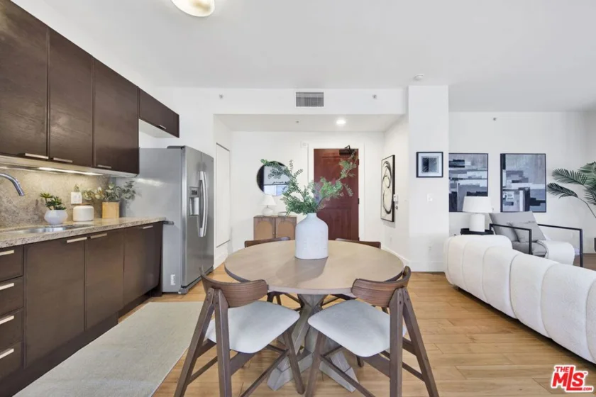 460 S Spring Street #1110 photo 20