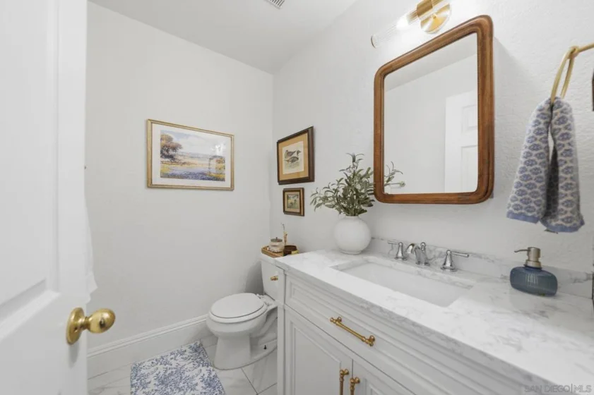 4775 Seminole Drive #201 photo 3
