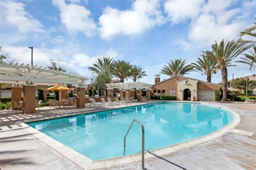 27424 Woburn Court #1 photo 15