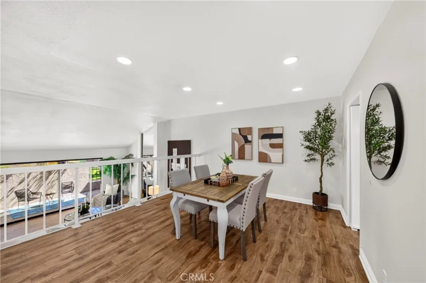 6273 Lincoln photo 17