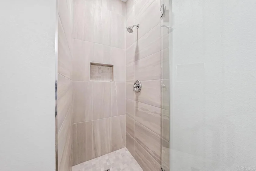 919 Agate Street #3 photo 23