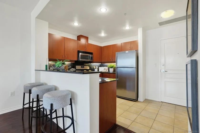 300 W Beech Street #805 photo 22