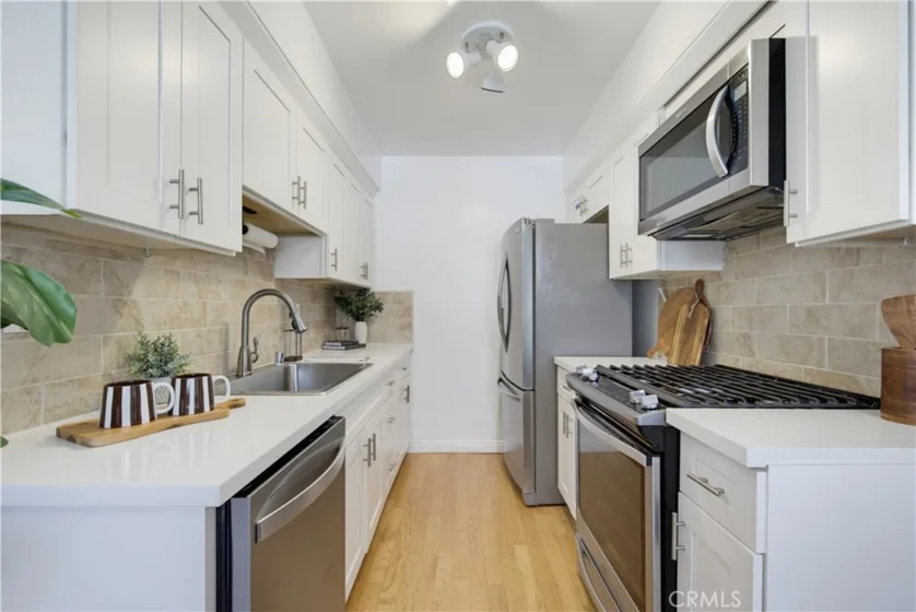 852 15th Street #5 photo 8