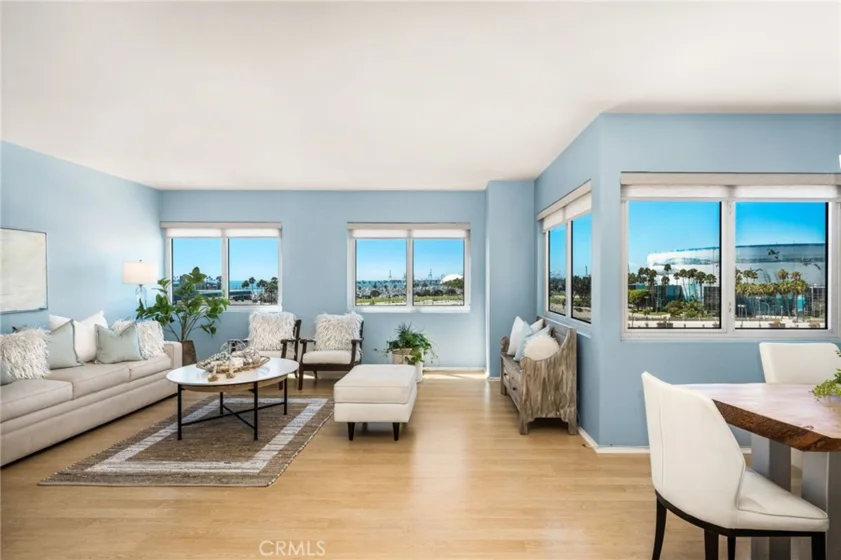 525 E Seaside #403 photo 2
