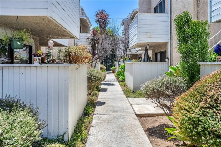 10521 National Boulevard #213 photo 20