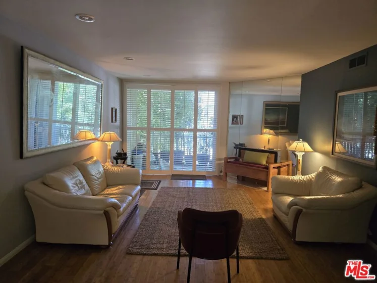14315 Riverside Drive #105 photo 38