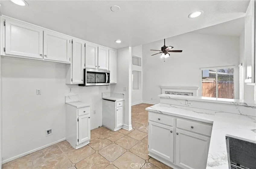 220 Suffolk photo 15