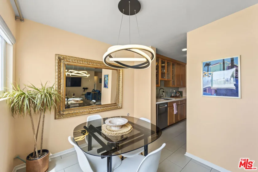 960 Larrabee Street #222 photo 5