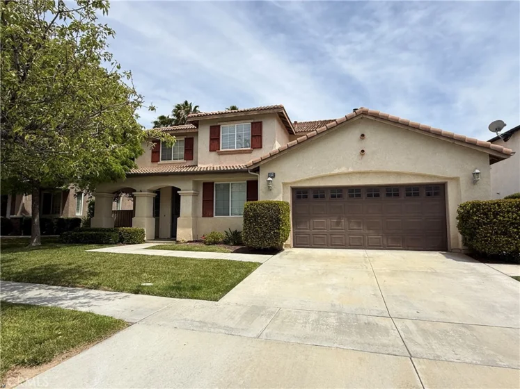 38218 Clear Creek Street photo 1