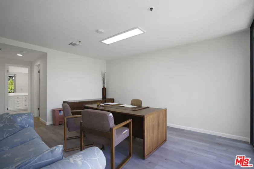 880 W 1st Street #622 photo 12