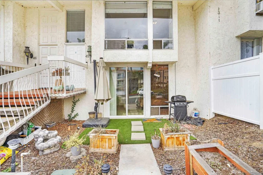 2311 Caringa Way photo 26