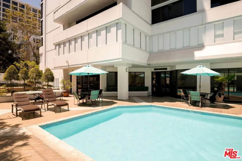 10660 Wilshire Boulevard #1208 photo 11