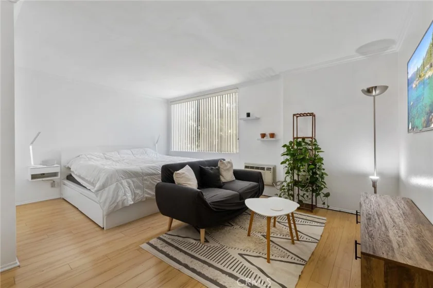 525 S Ardmore Avenue #257 photo 13
