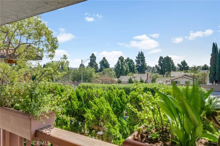 6330 Riviera photo 40